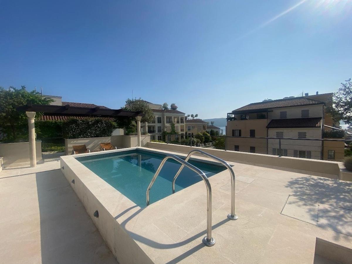 Zeta 108 Porto Montenegro Apartment Tivat
